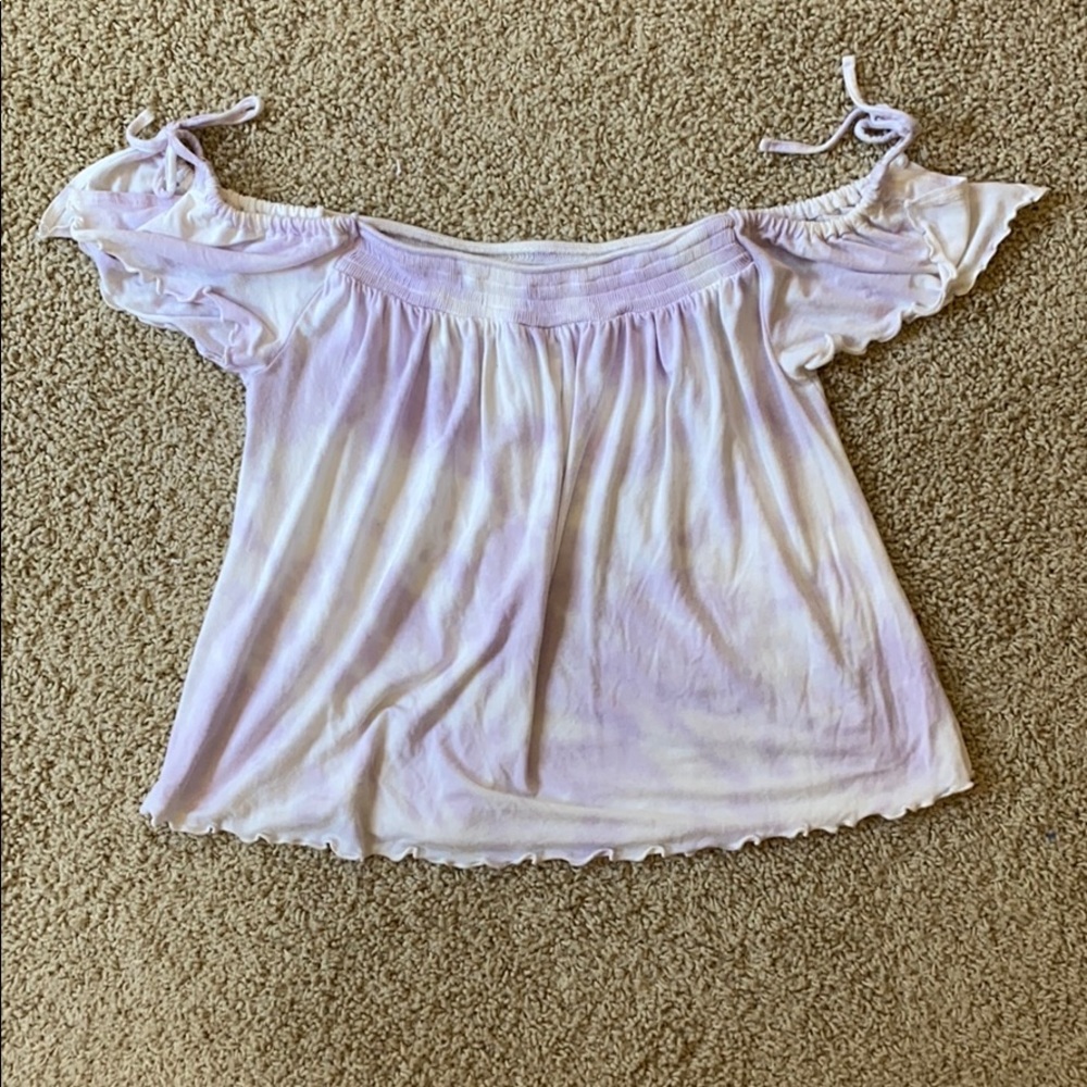 LEAVING!! Off the shoulder shirt